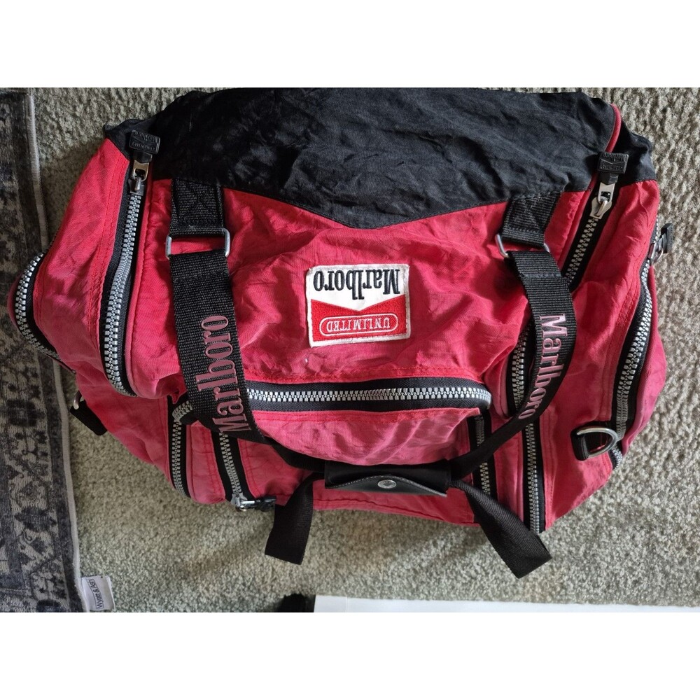 Marlboro Unlimited Red Vintage 1990s Duffle Travel Gym Bag Carry-on Luggage EUC